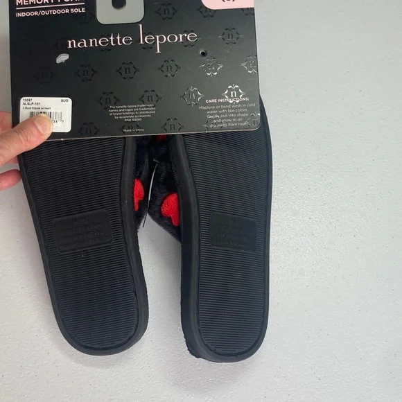 Nanette Lepore Black X band slipper with Red Heart Design pattern M 8 - Picture 11 of 14